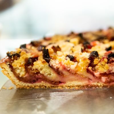 Saftiger Zwetschgenkuchen mit Streuseln